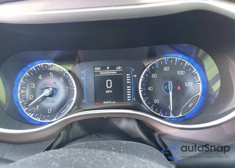 2023 Chrysler Voyager Lx из США, поврежденный, VIN 2C4RC1CG5PR596008